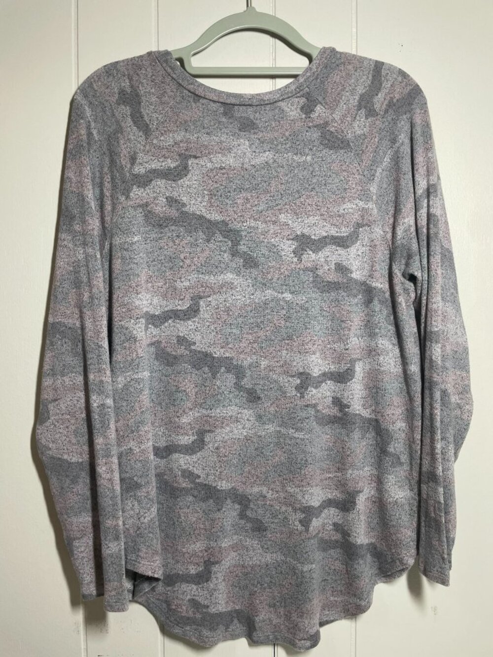 Shirt - Picture 3 of 3